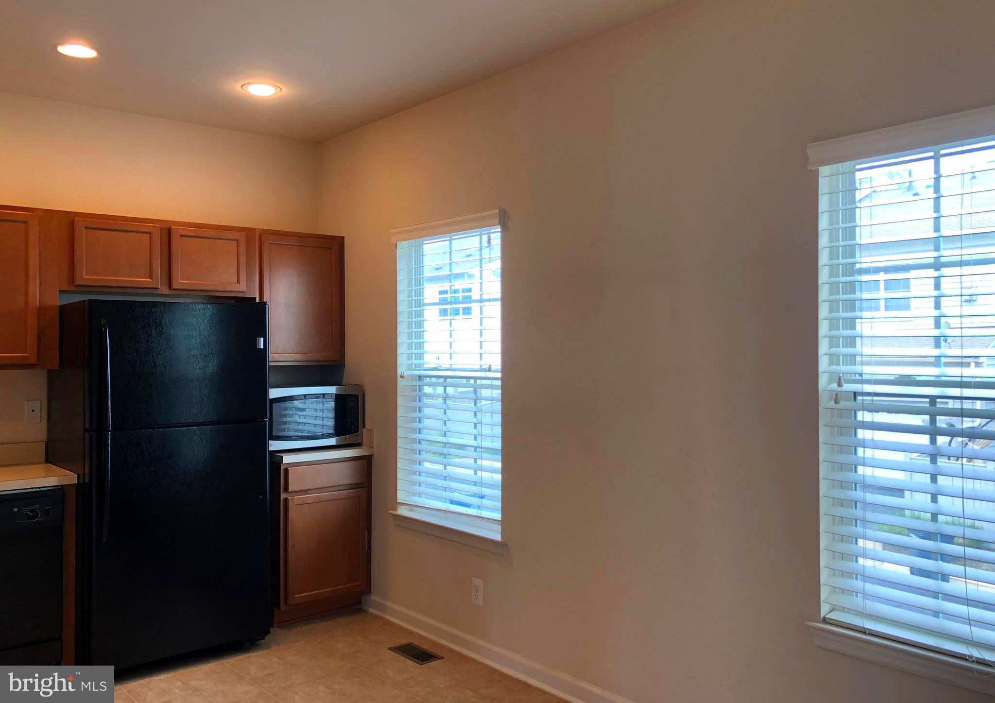 AVONLEA - Residential Lease