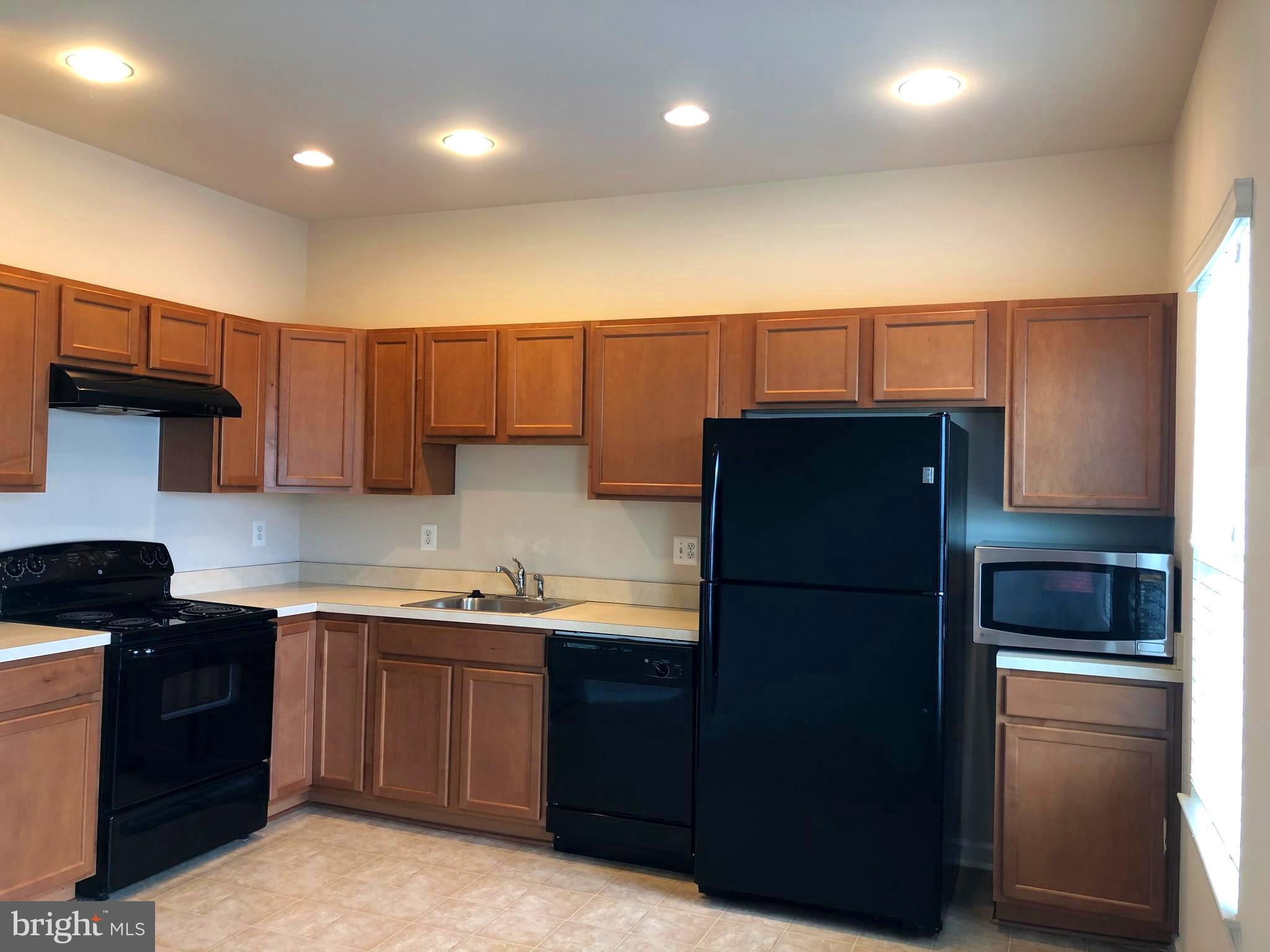 AVONLEA - Residential Lease