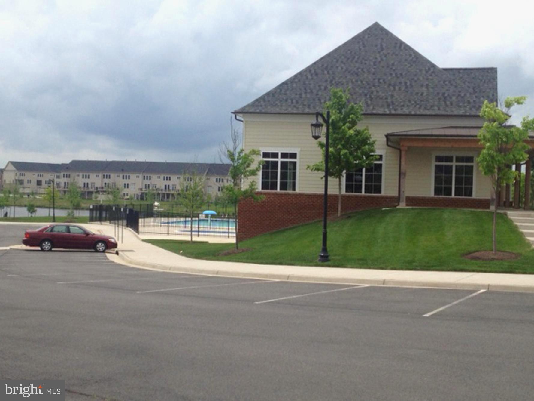 AVONLEA - Residential Lease