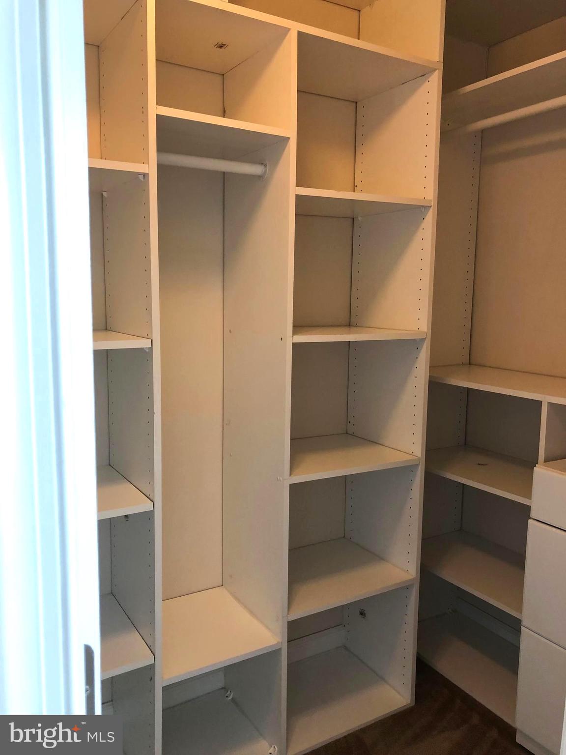 AVONLEA - Residential Lease