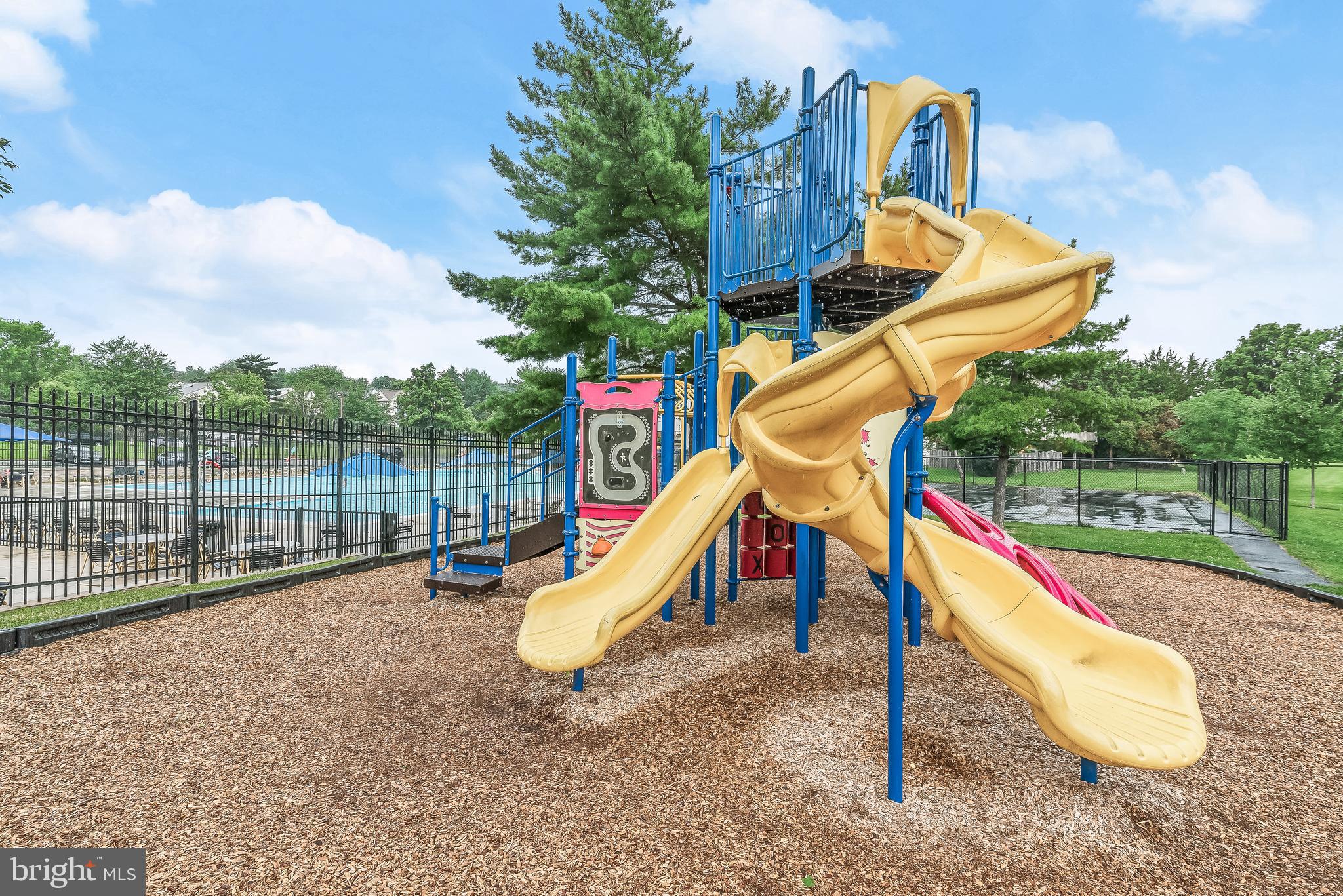 WINTERGATE AT LONGMEAD CROSSING - Residential