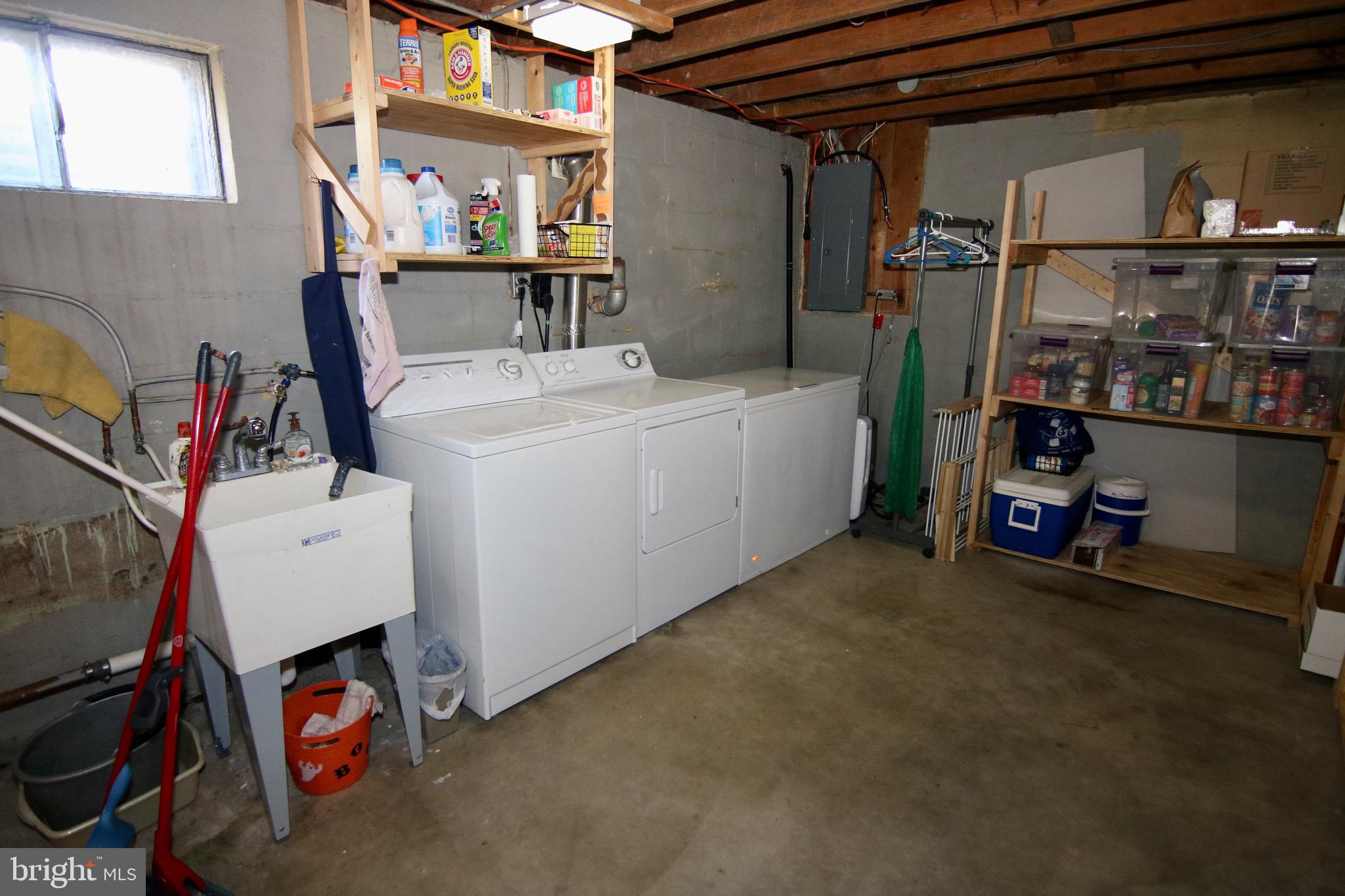 CEDARHURST - Residential