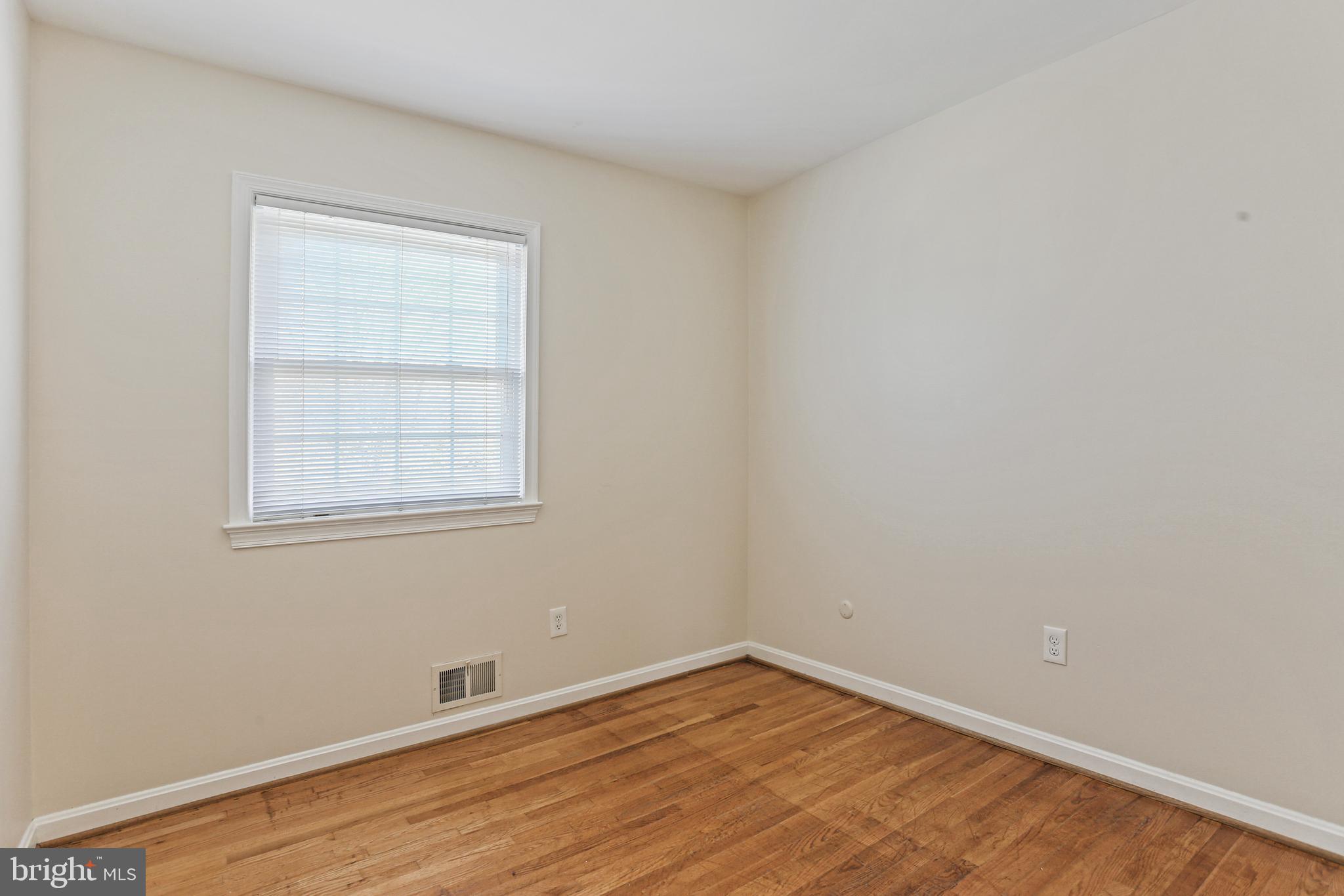 POTOMAC WOODS - Residential