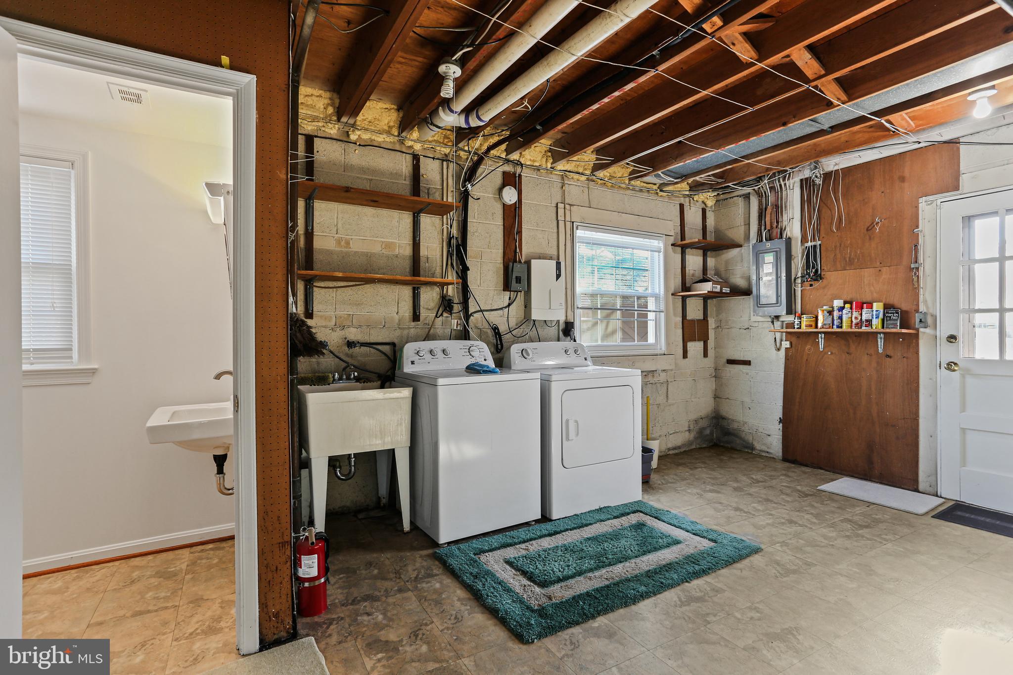 POTOMAC WOODS - Residential