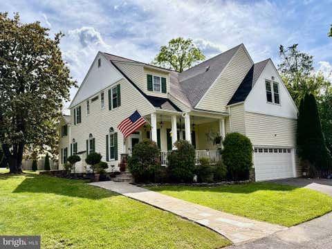 Photo of 232 Maryland Avenue, HAMILTON, VA 20158 (MLS # VALO2134994)