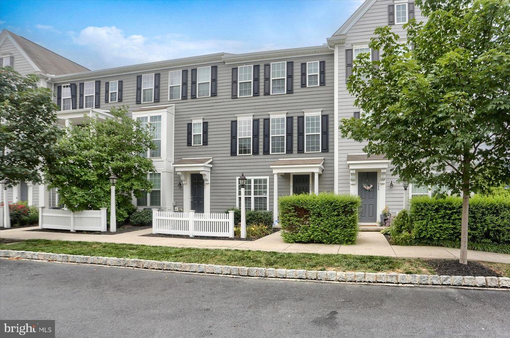 Photo of 133 Pickering Lane, MECHANICSBURG, PA 17050 (MLS # PACB2045078)