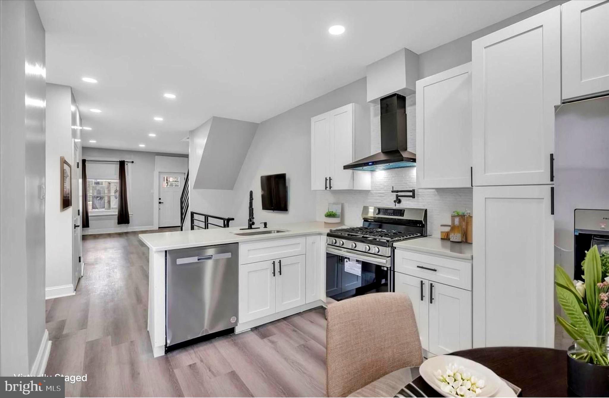 FRANKFORD - Residential Lease