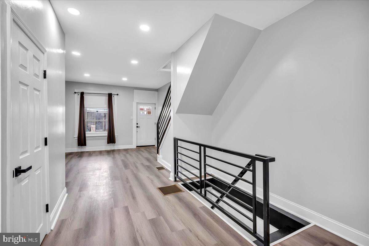 FRANKFORD - Residential Lease