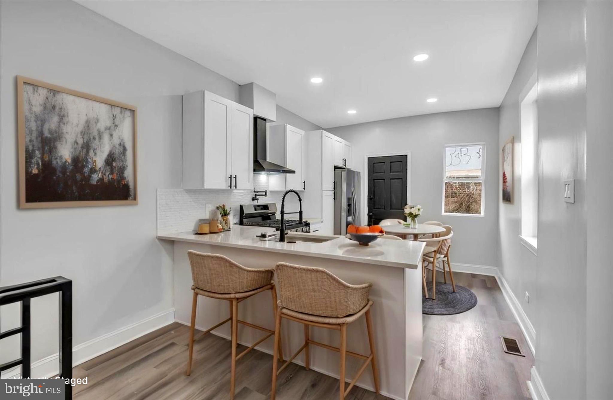 FRANKFORD - Residential Lease