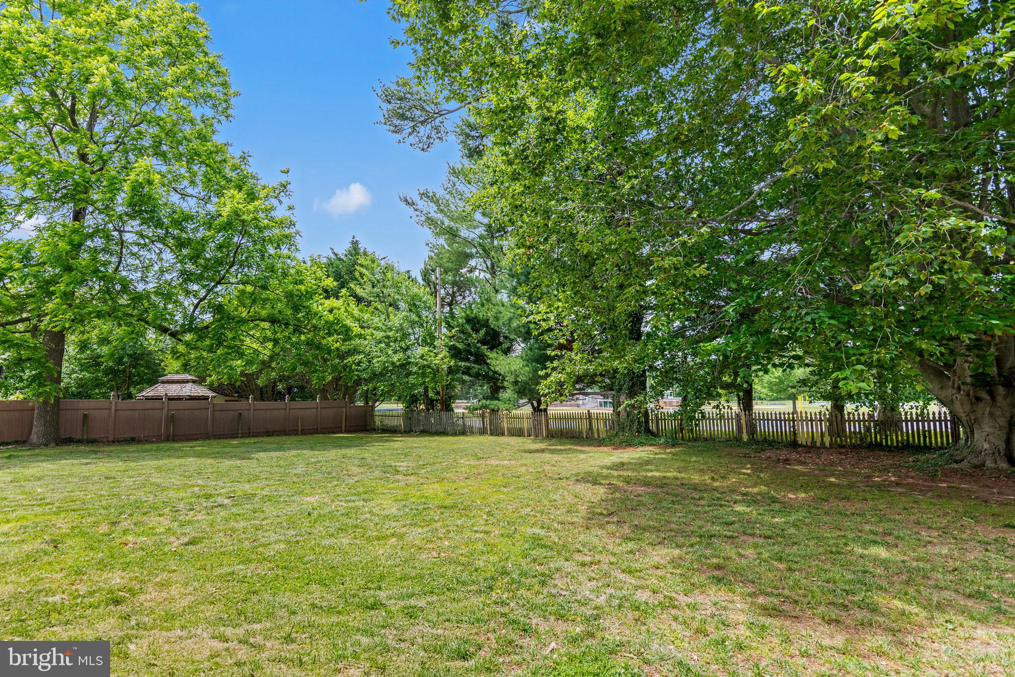 EASTON - Residential