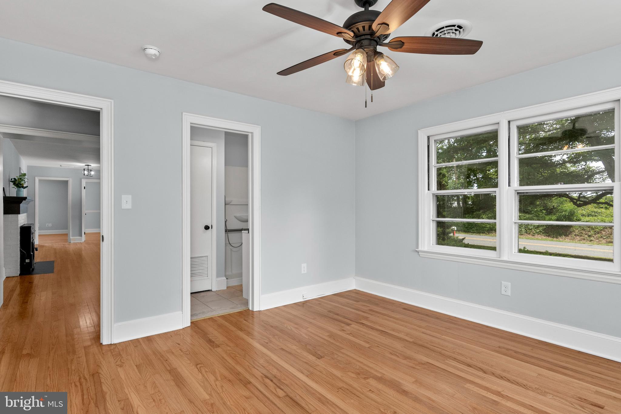 EASTON - Residential