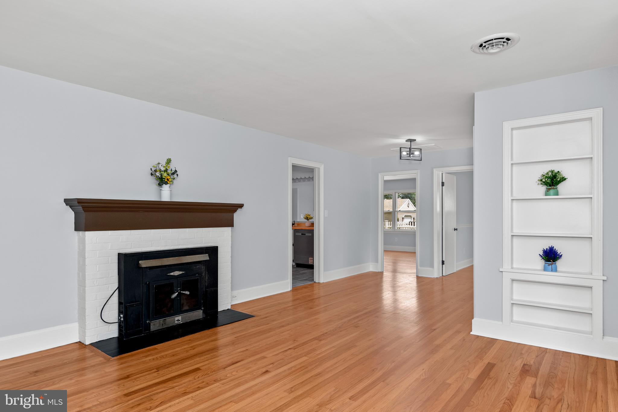 EASTON - Residential