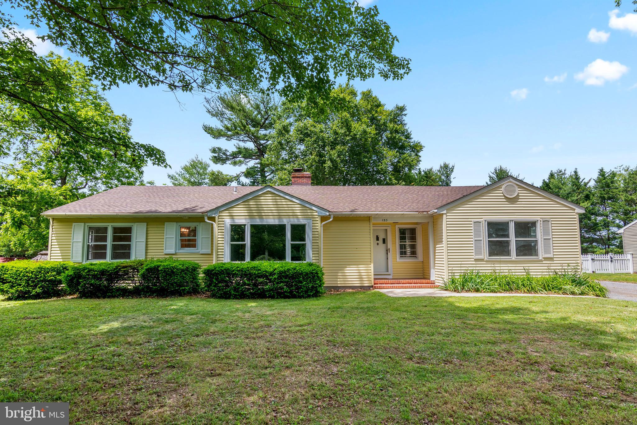 EASTON - Residential