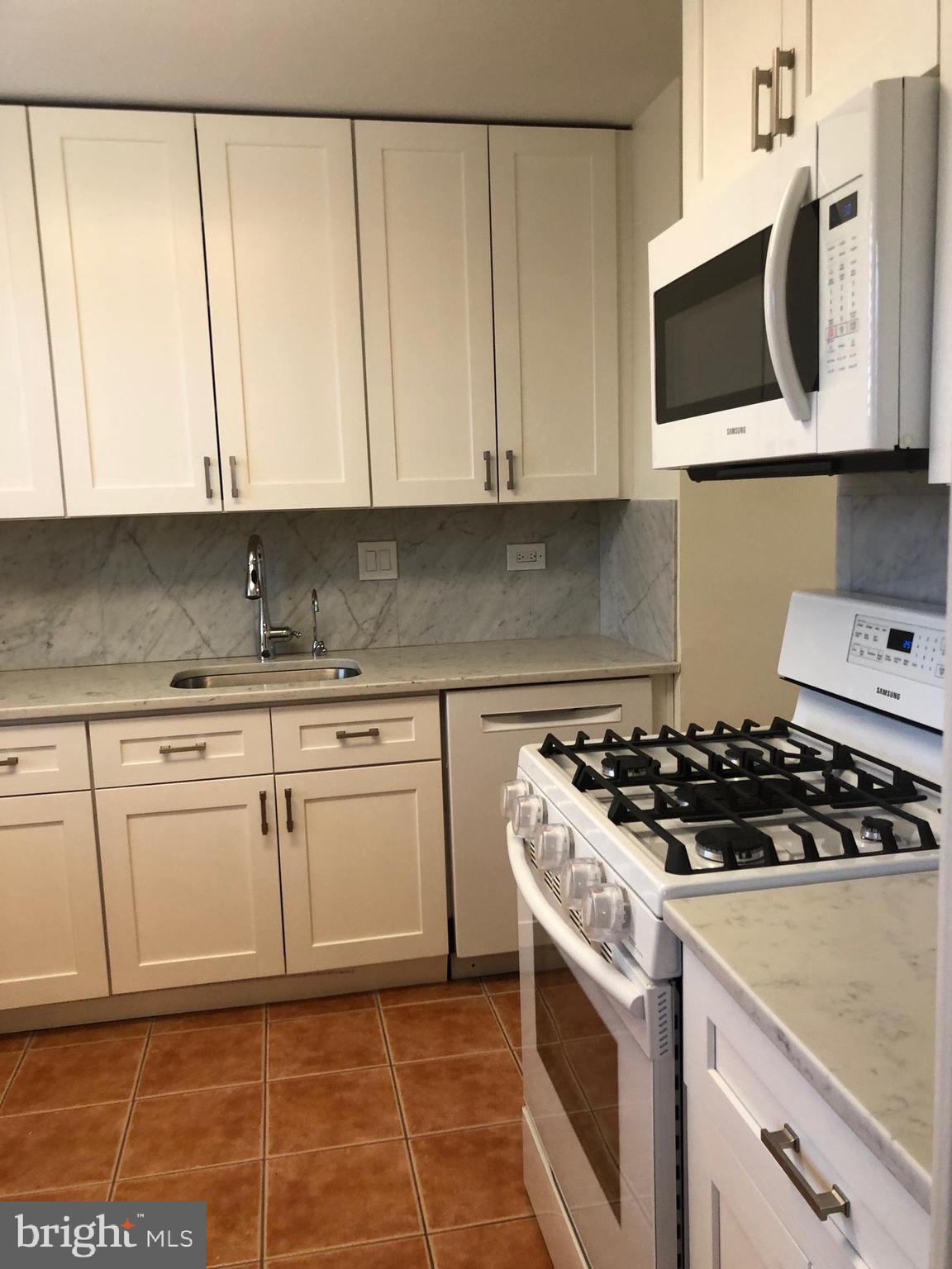 OAK HILL - Residential