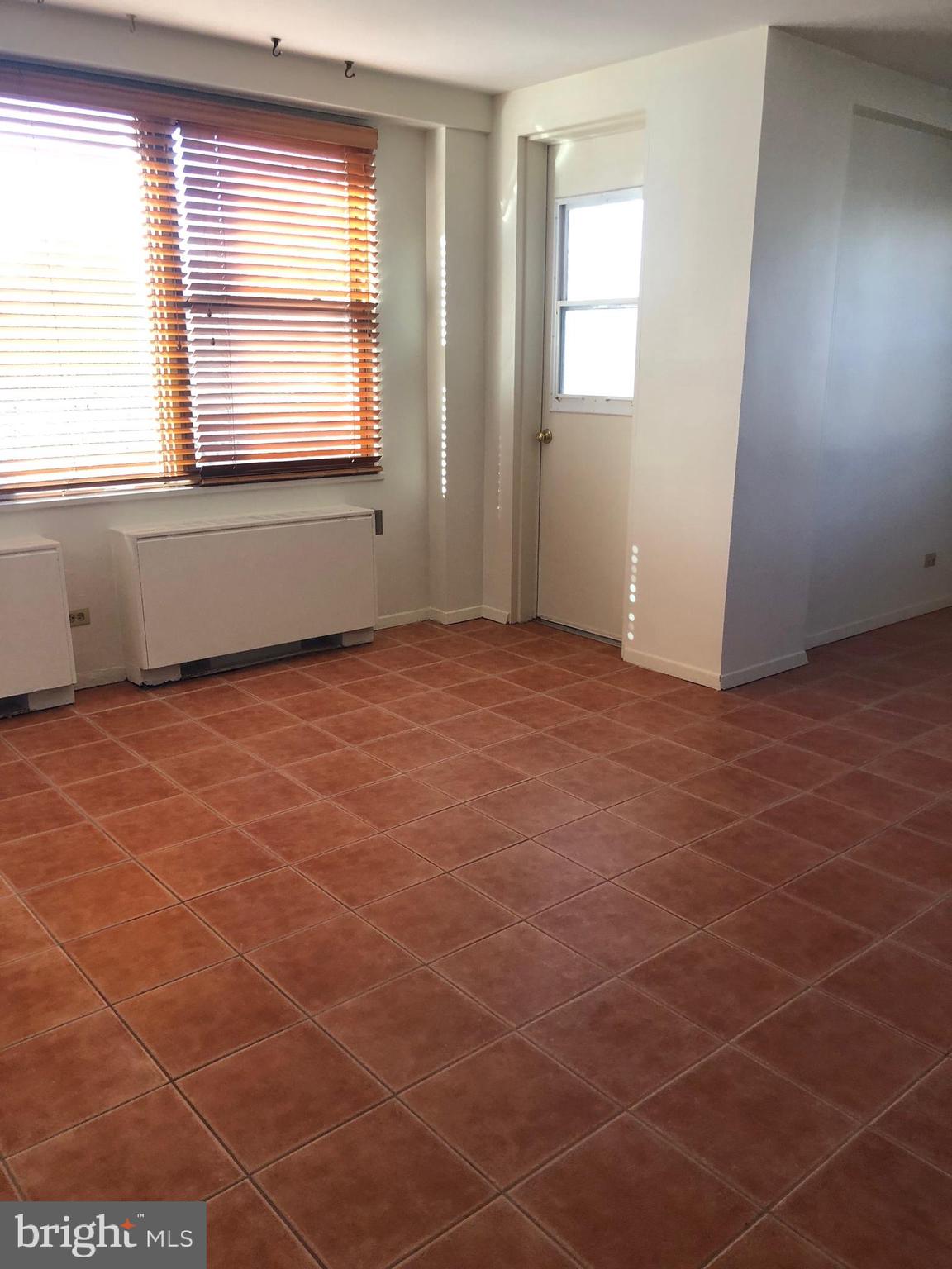 OAK HILL - Residential