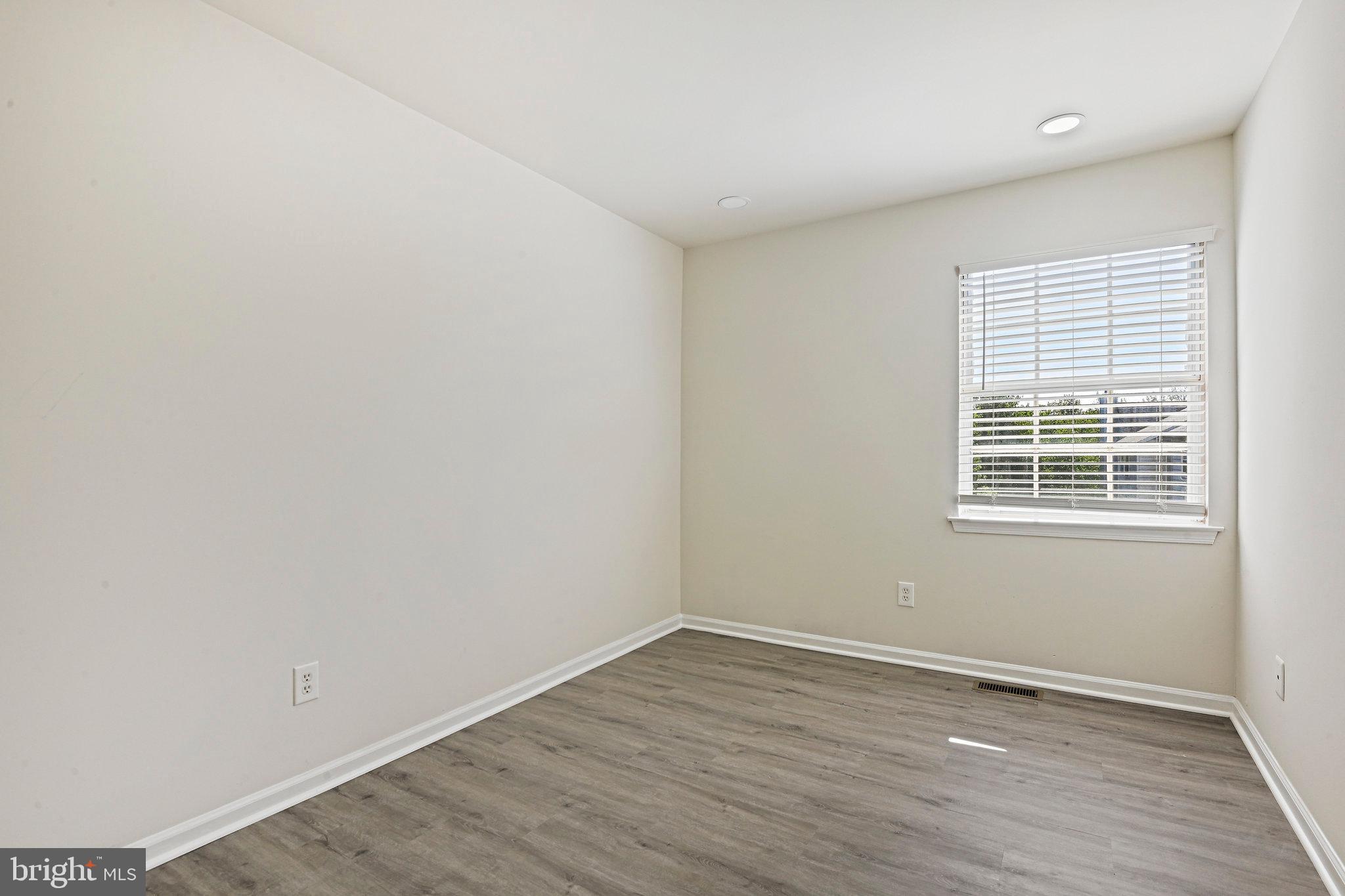 WINDING BROOK - Residential