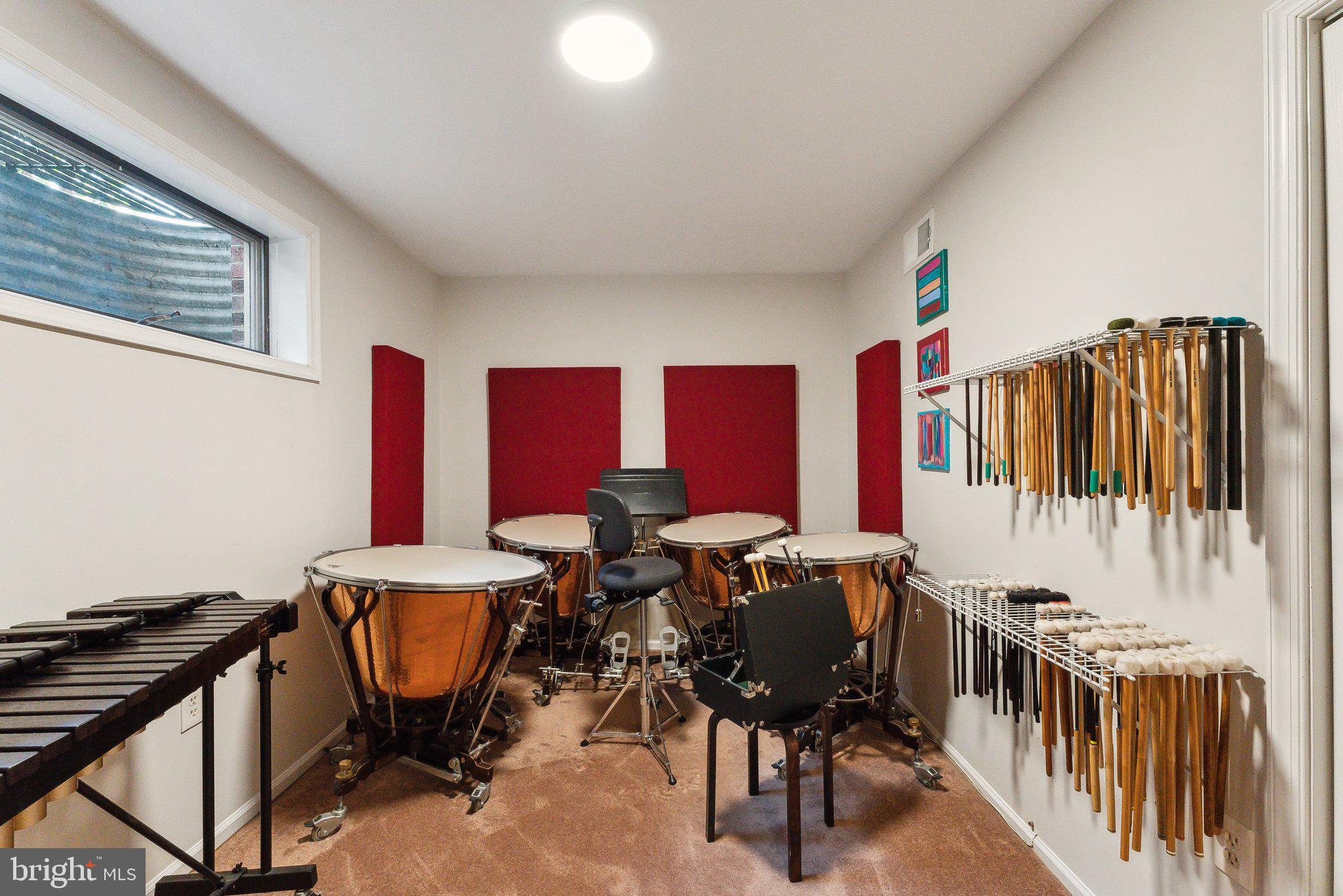 HUNTINGTON AT MT VERNON - Residential