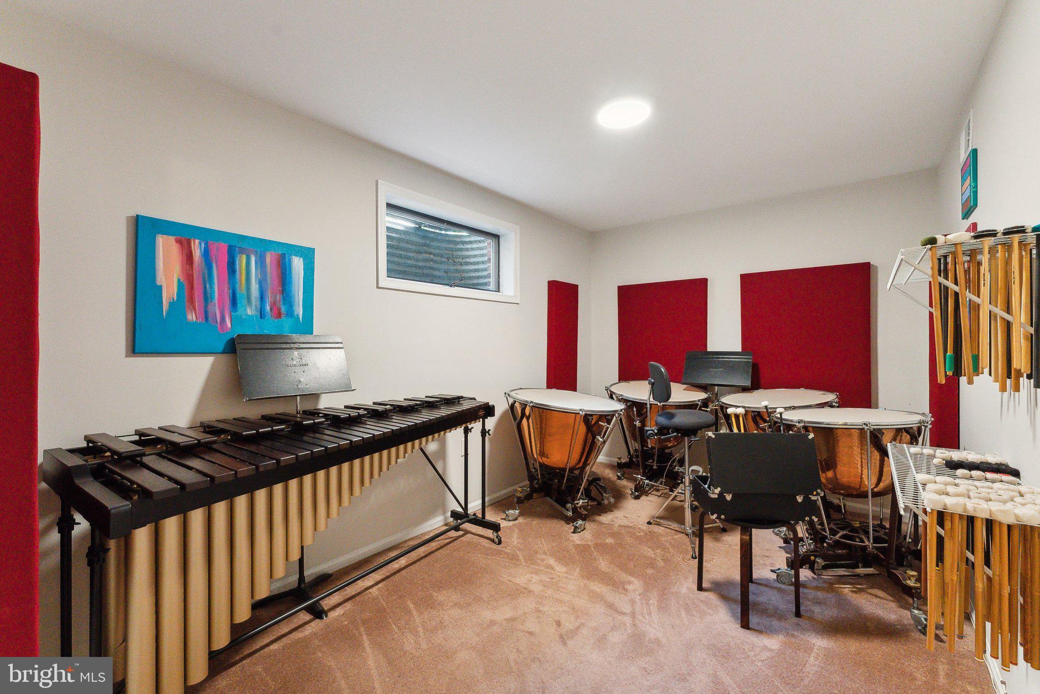 HUNTINGTON AT MT VERNON - Residential