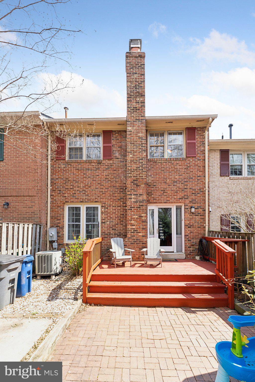 HUNTINGTON AT MT VERNON - Residential