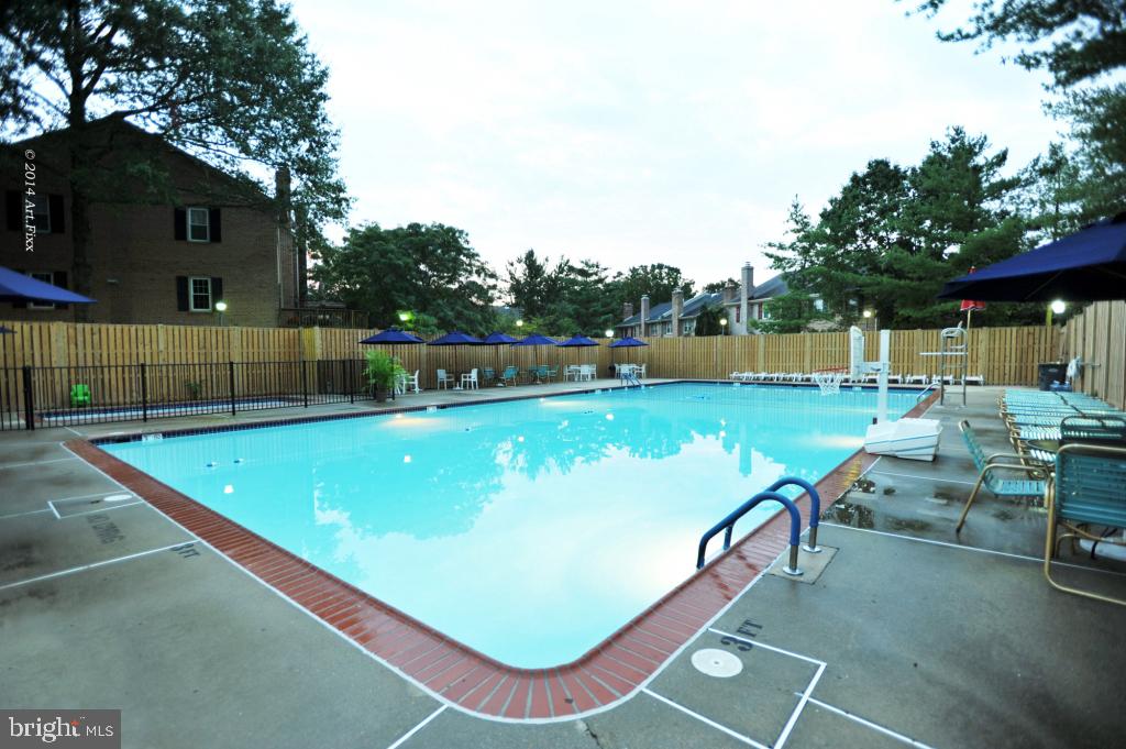 HUNTINGTON AT MT VERNON - Residential