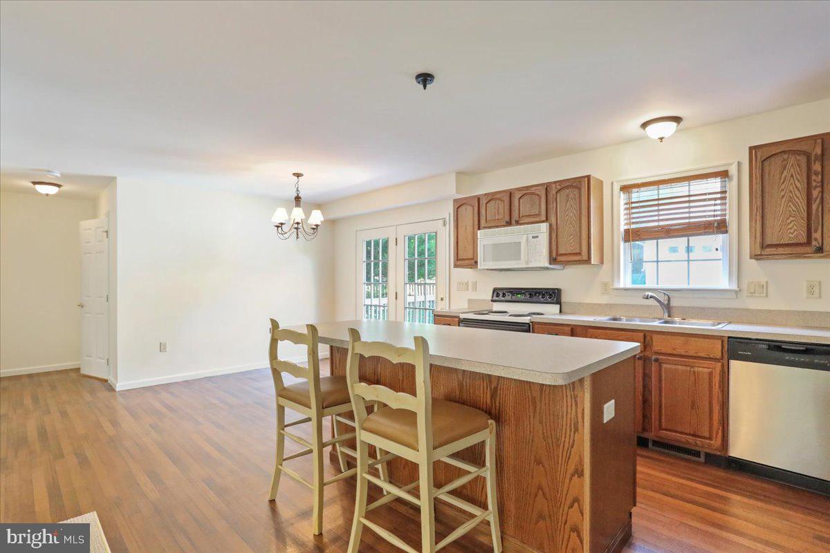 POTOMAC GLEN - Residential