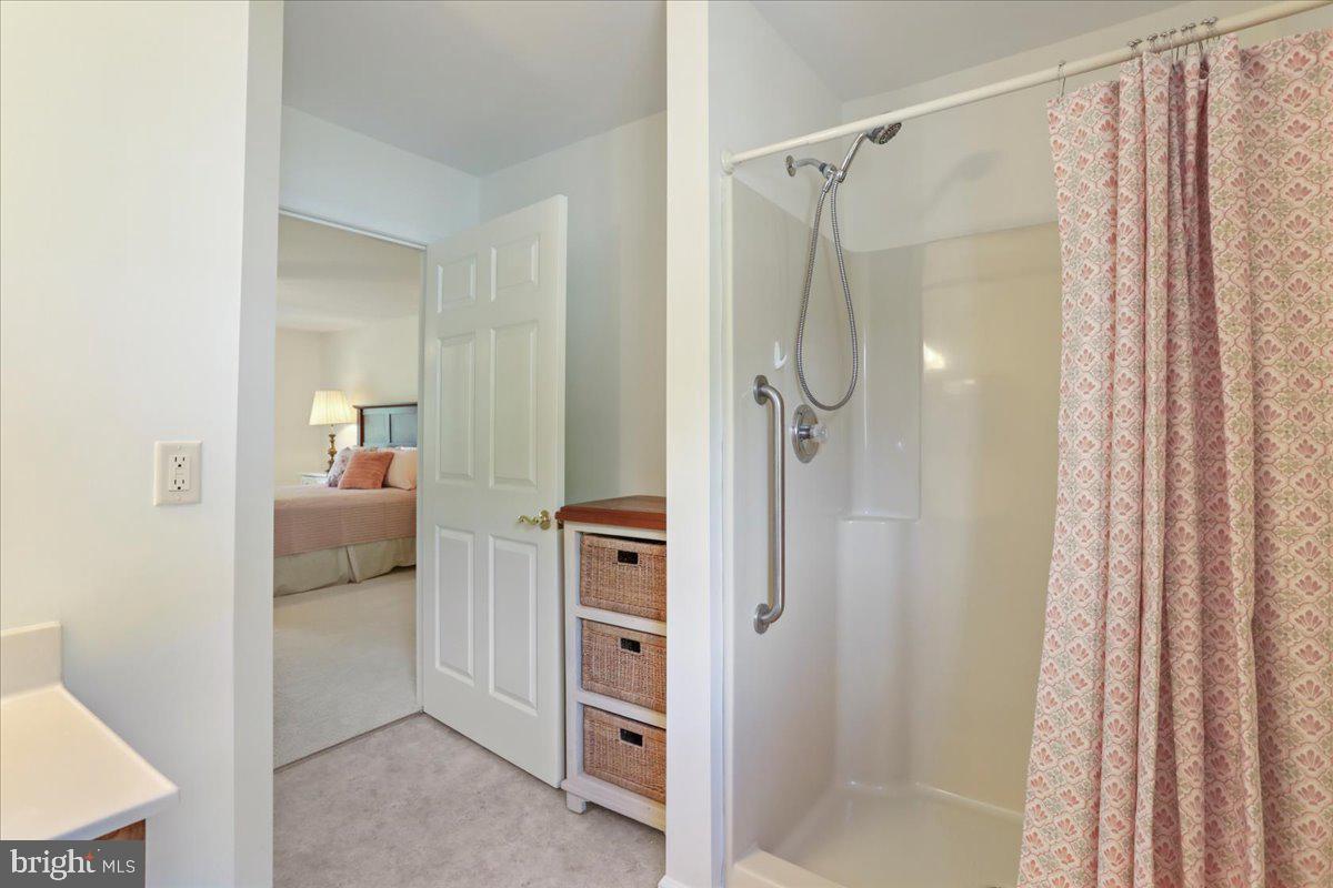 POTOMAC GLEN - Residential