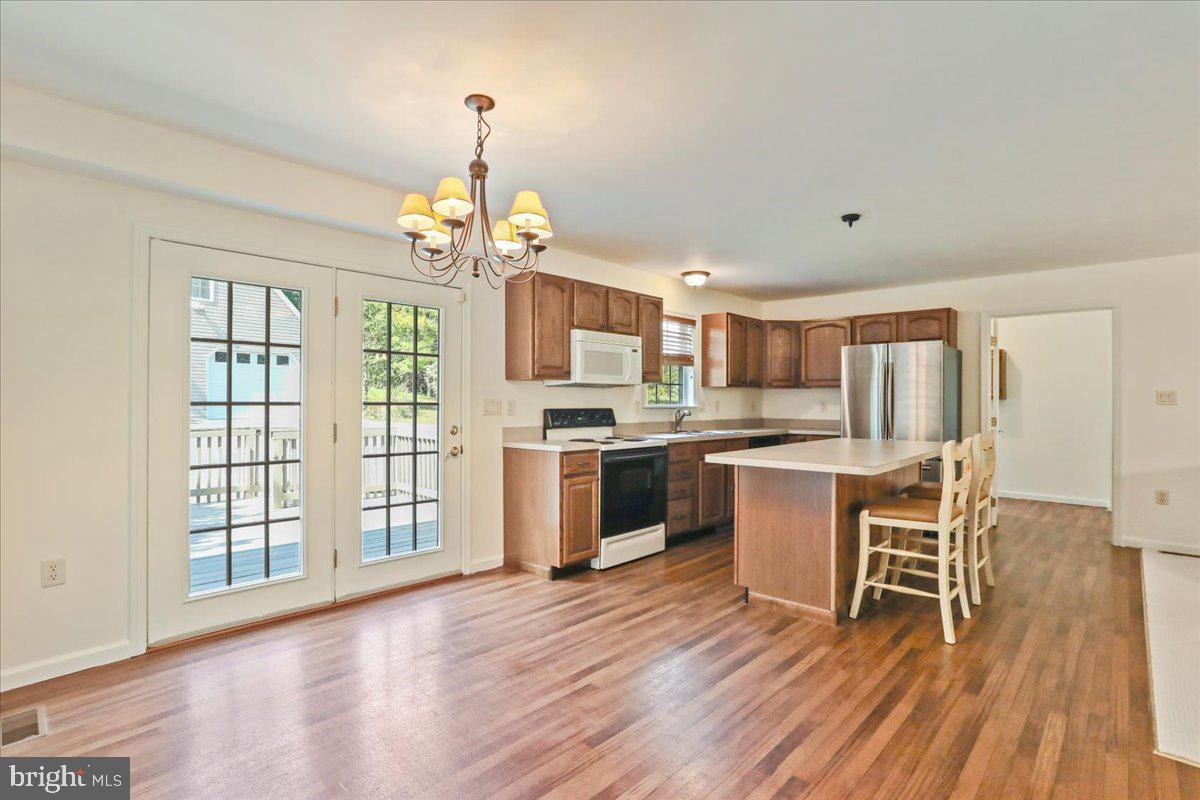 POTOMAC GLEN - Residential