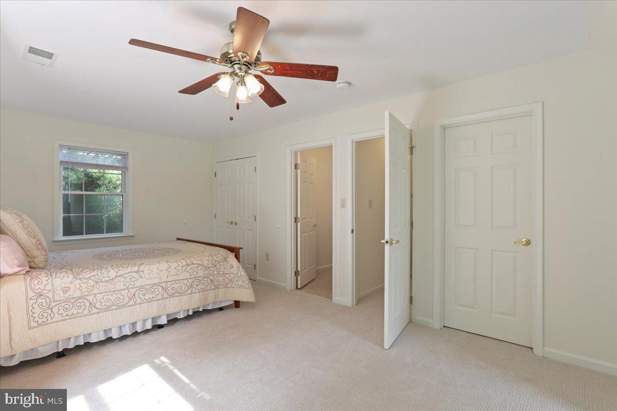 POTOMAC GLEN - Residential