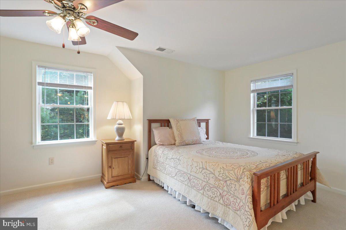 POTOMAC GLEN - Residential