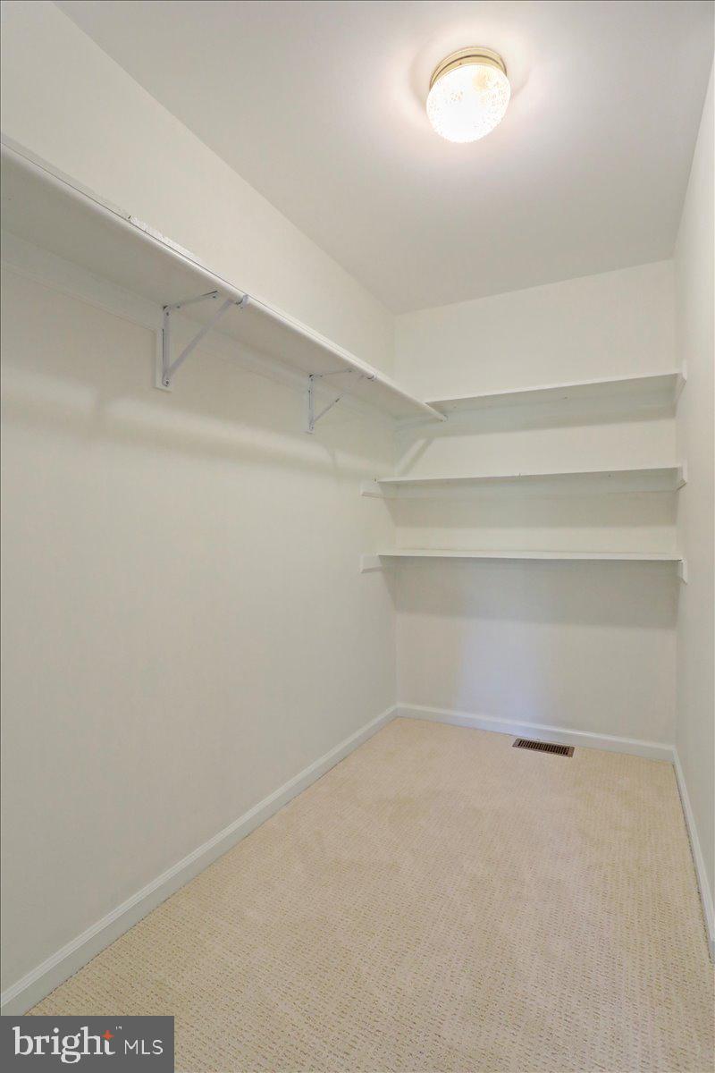 POTOMAC GLEN - Residential