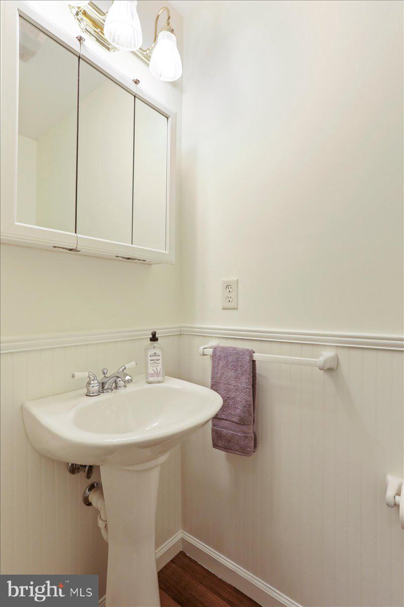 POTOMAC GLEN - Residential