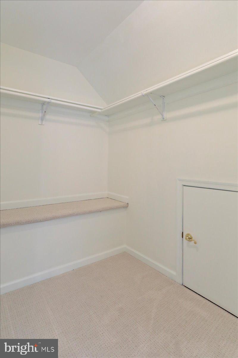 POTOMAC GLEN - Residential