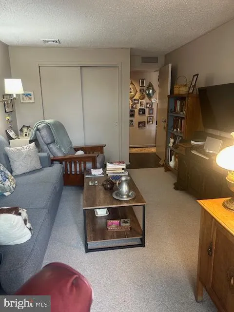 Princeton, New Jersey 08540, United States, 2 Bedrooms Bedrooms, ,2 BathroomsBathrooms,Residential,Coming Soon,220534