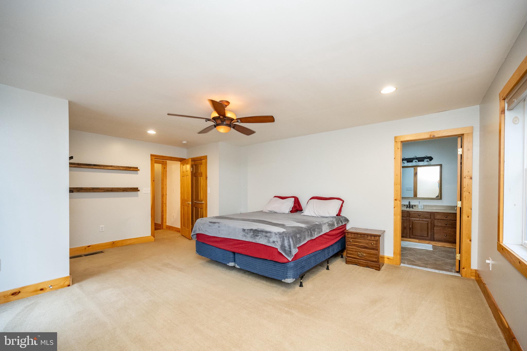 SANG RUN RD - Residential