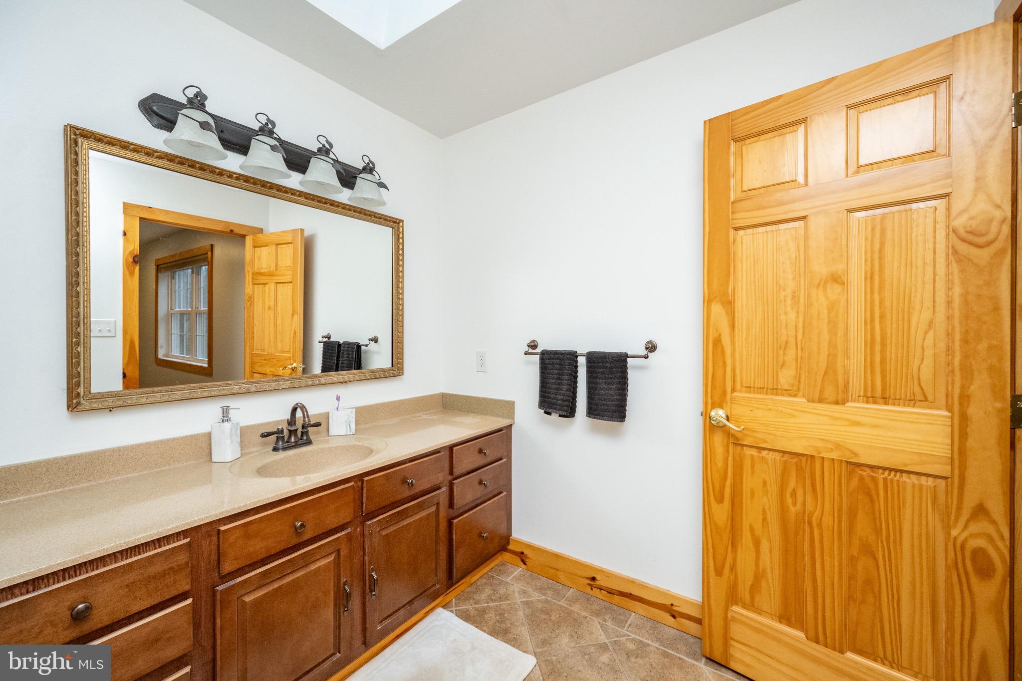 SANG RUN RD - Residential