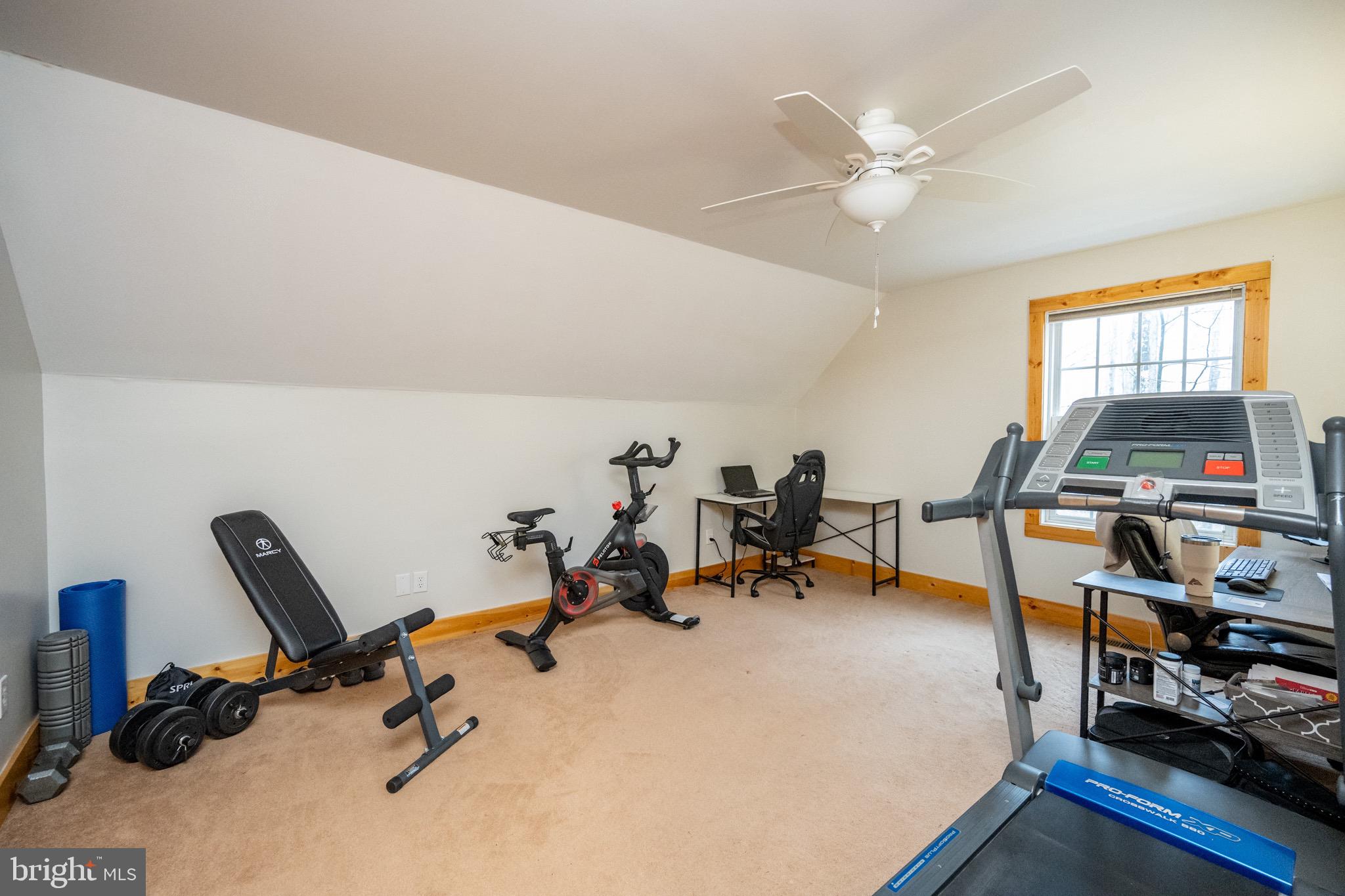 SANG RUN RD - Residential