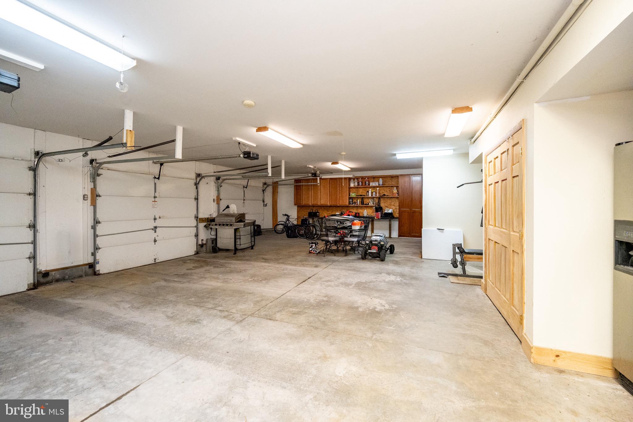 SANG RUN RD - Residential