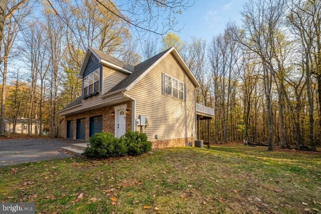 SANG RUN RD - Residential