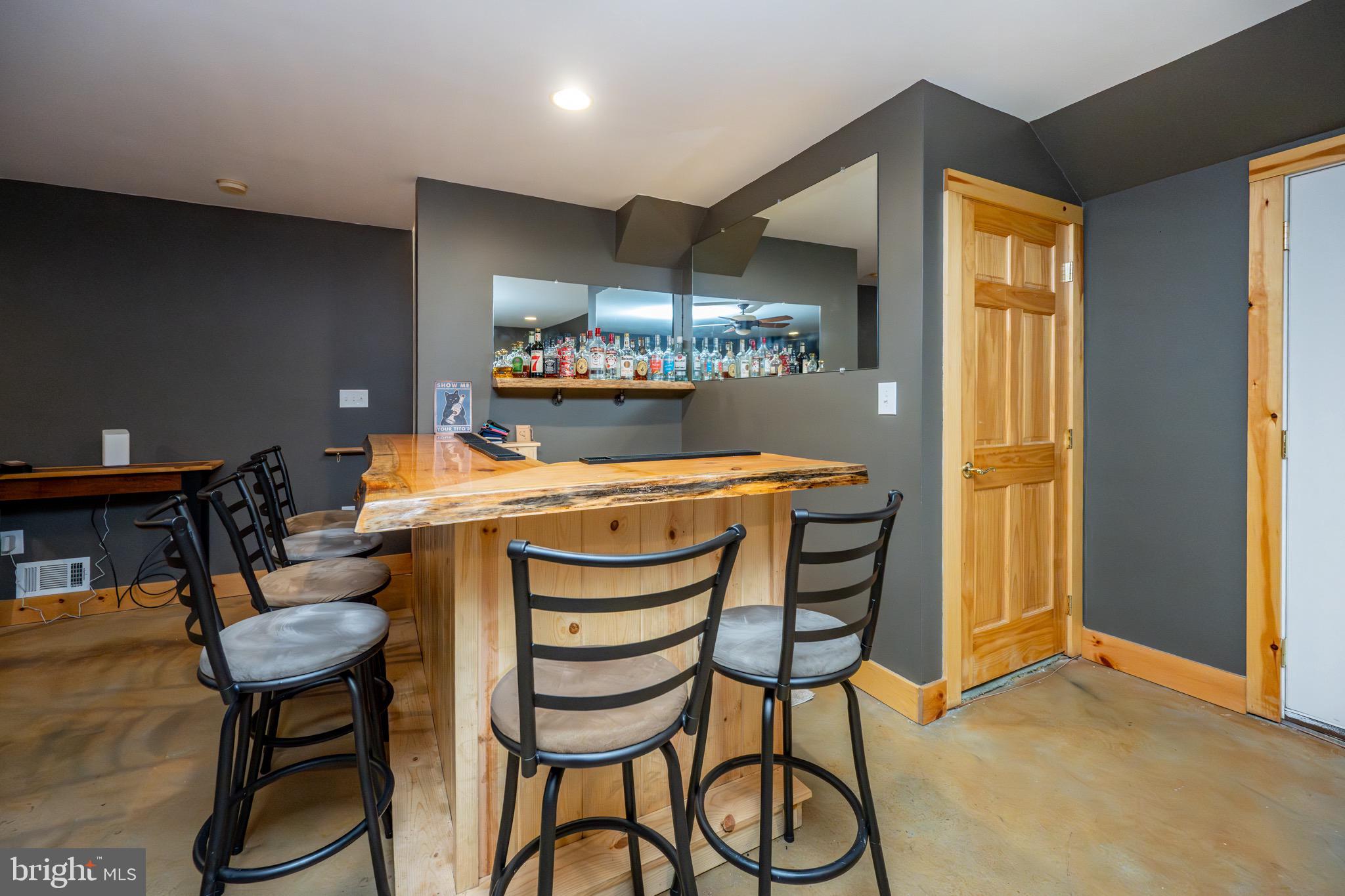 SANG RUN RD - Residential