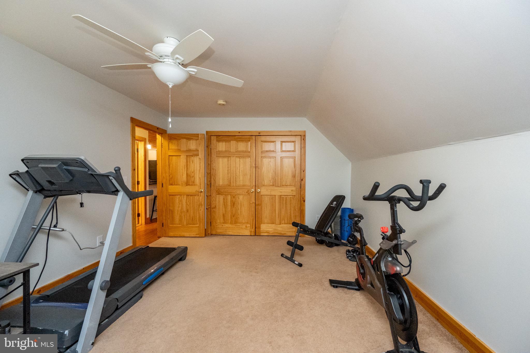 SANG RUN RD - Residential