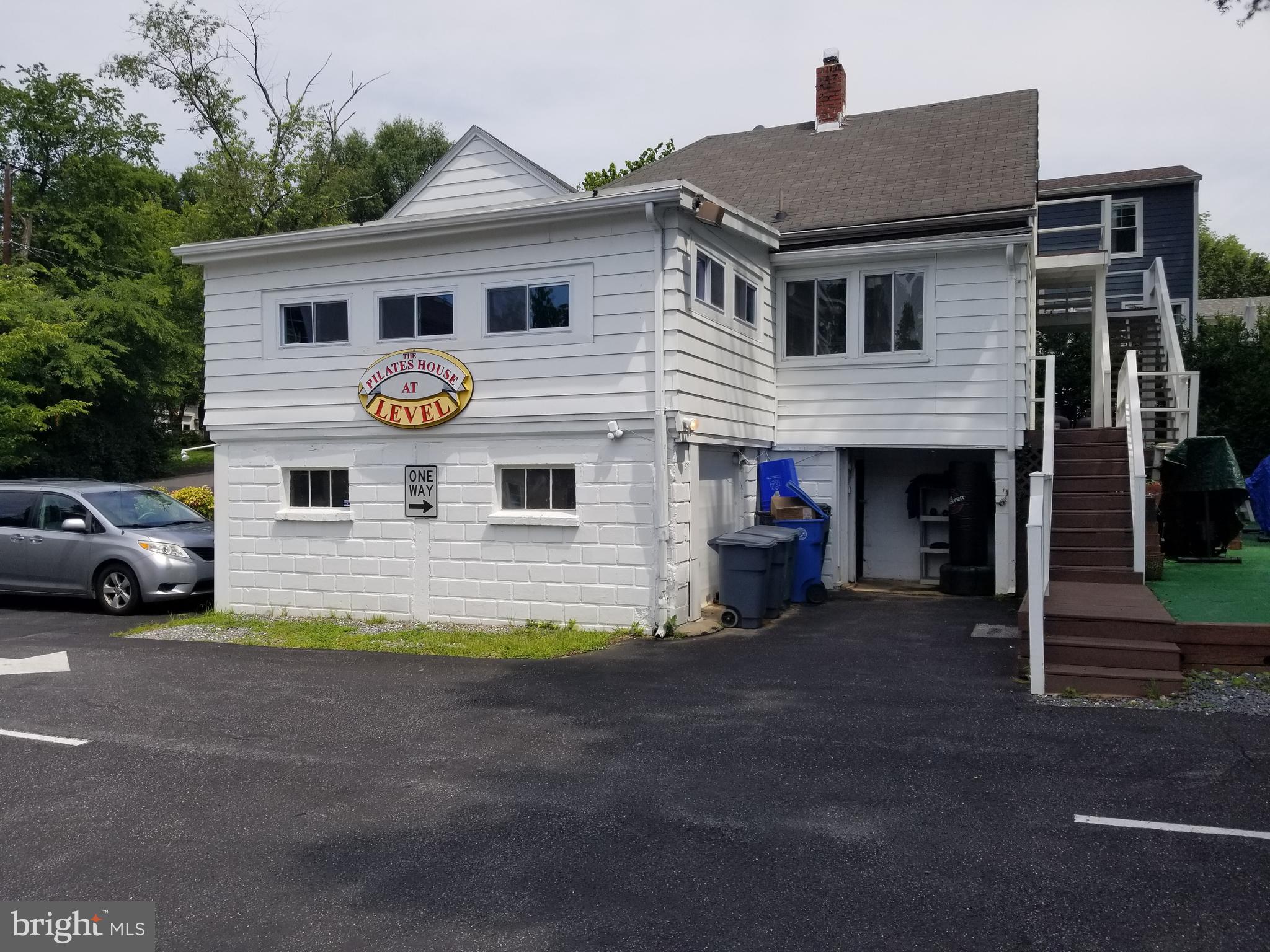7687 MACARTHUR BOULEVARD