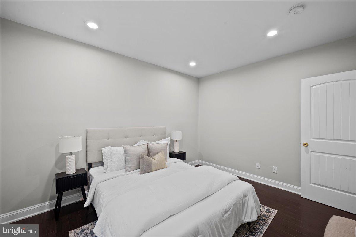 LUDLOW - Residential Income