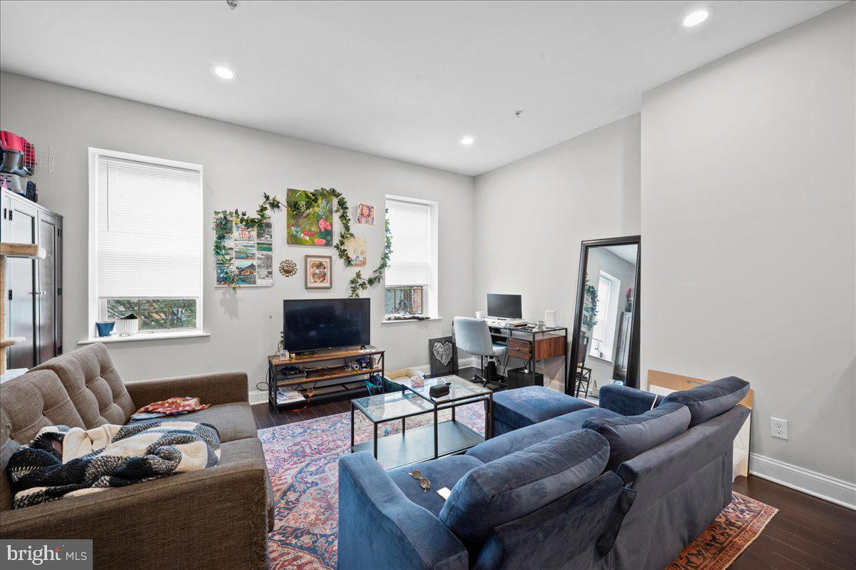 LUDLOW - Residential Income