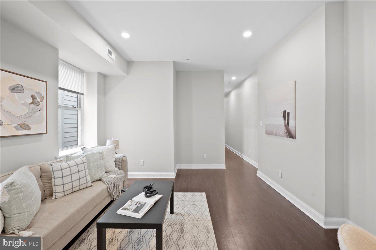 LUDLOW - Residential Income