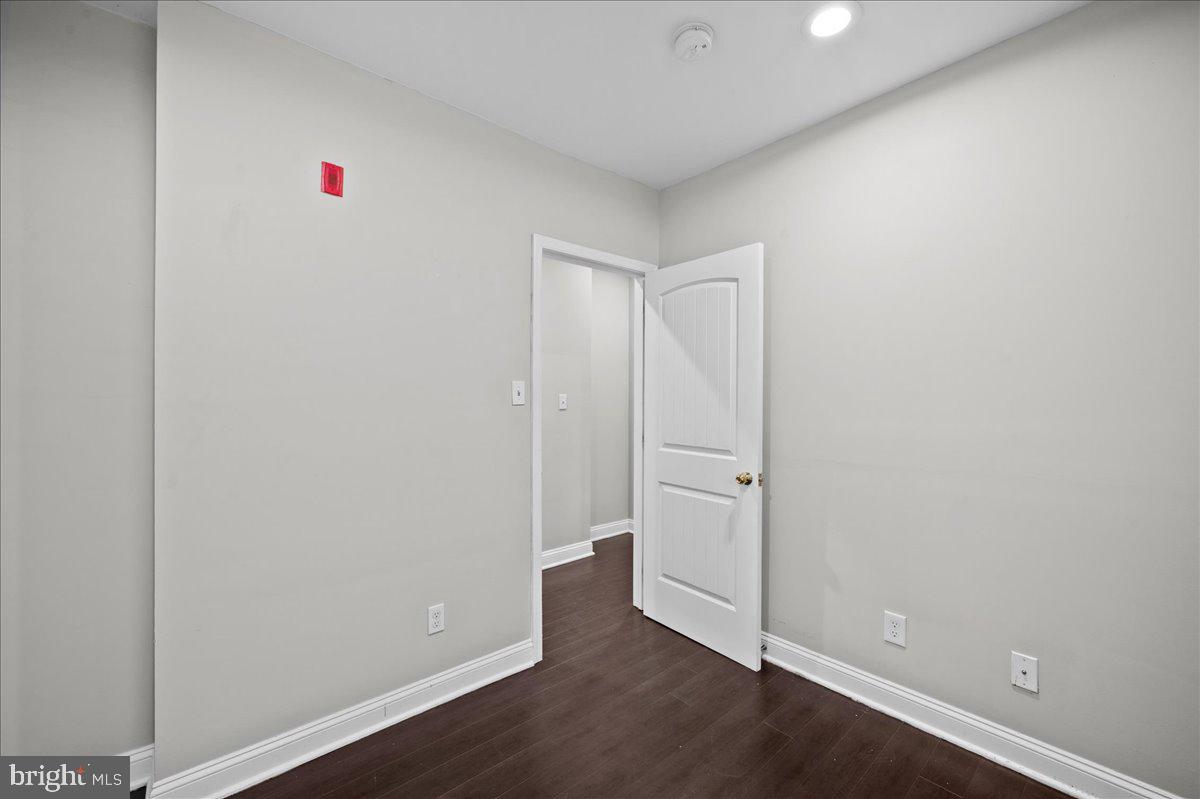 LUDLOW - Residential Income