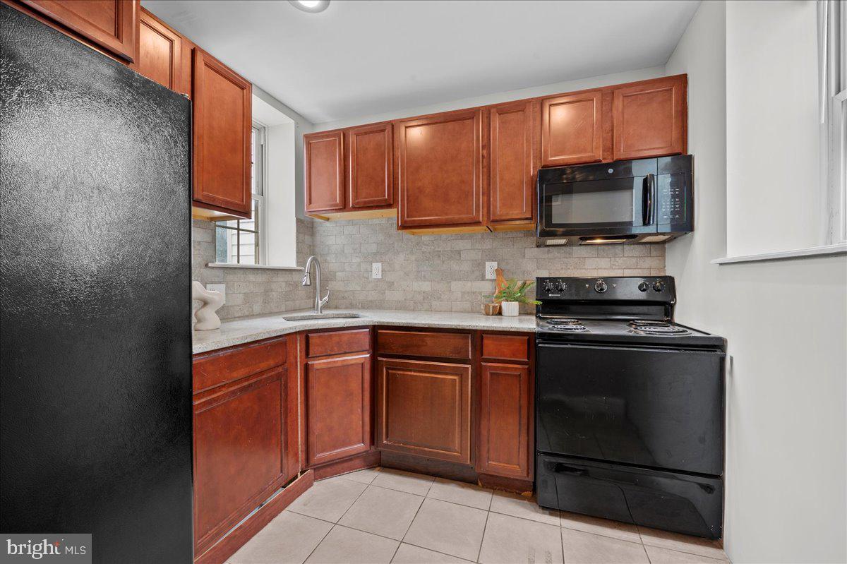 LUDLOW - Residential Income