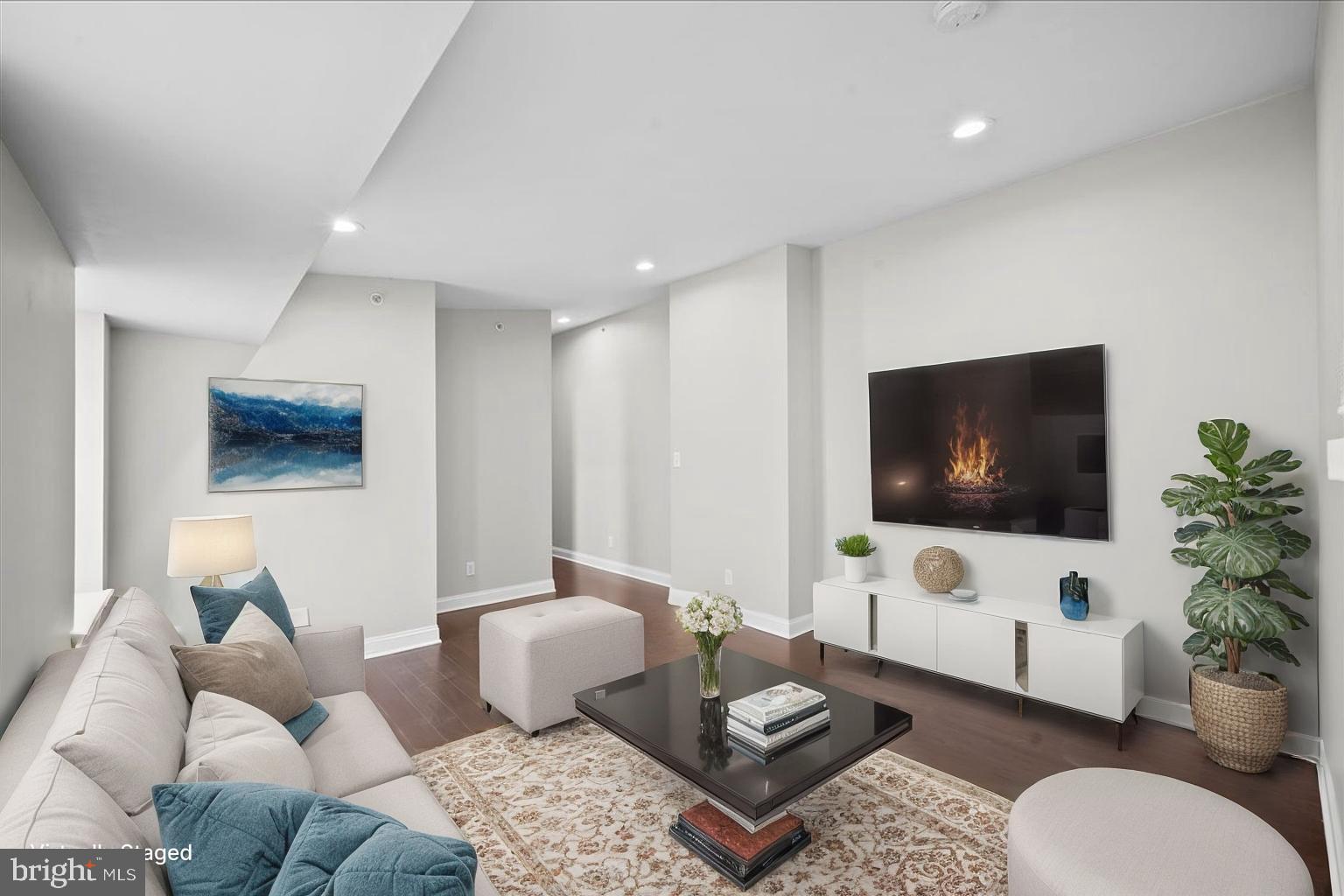 LUDLOW - Residential Income