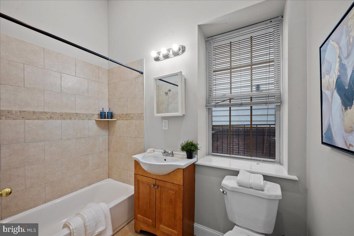 LUDLOW - Residential Income