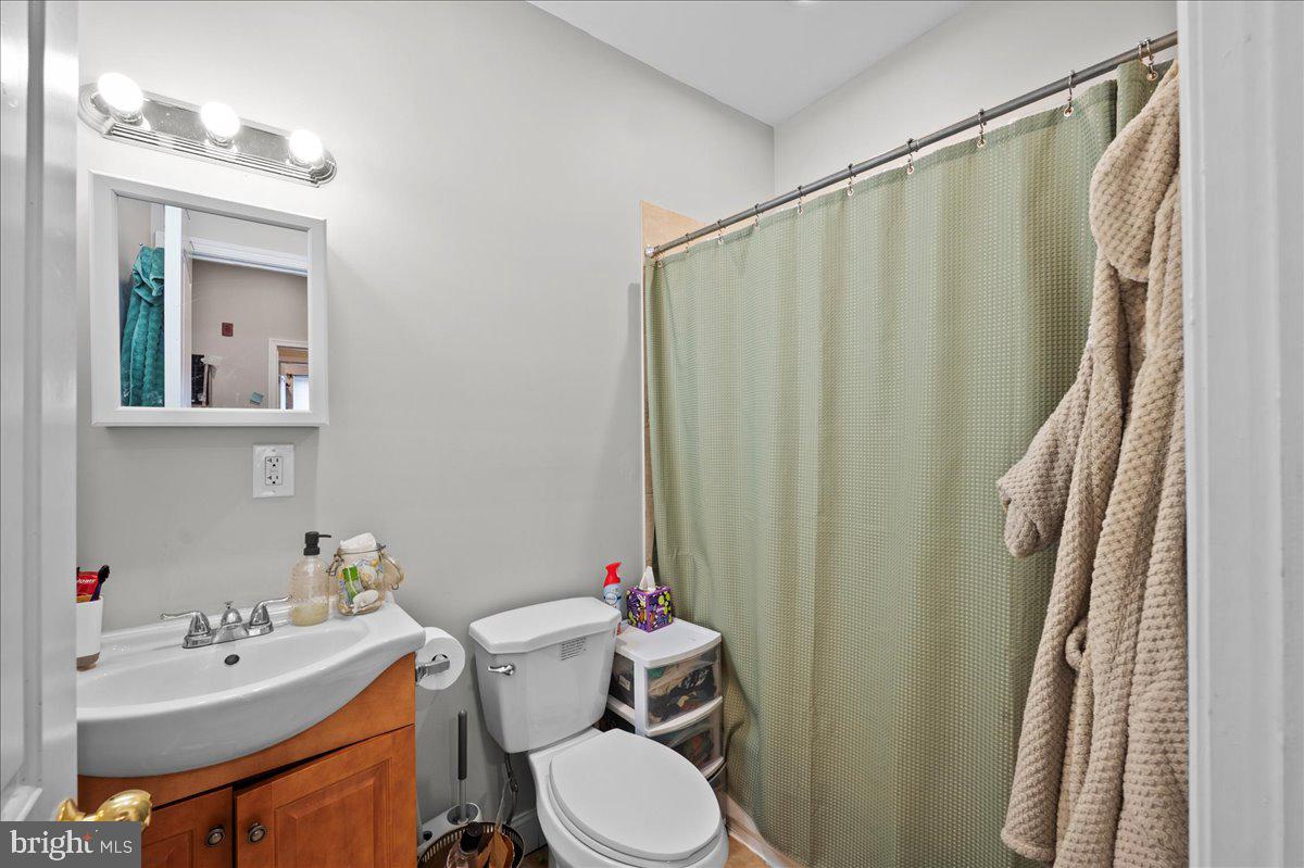 LUDLOW - Residential Income