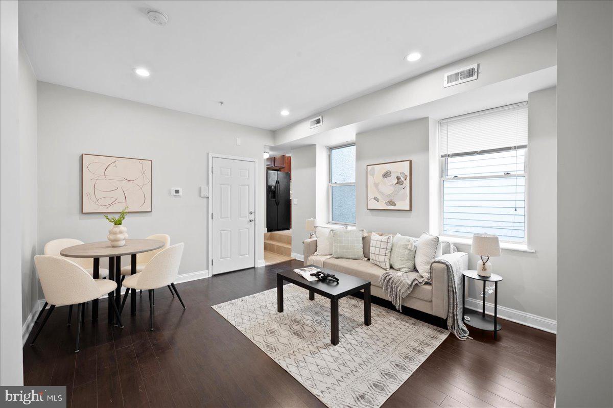 LUDLOW - Residential Income